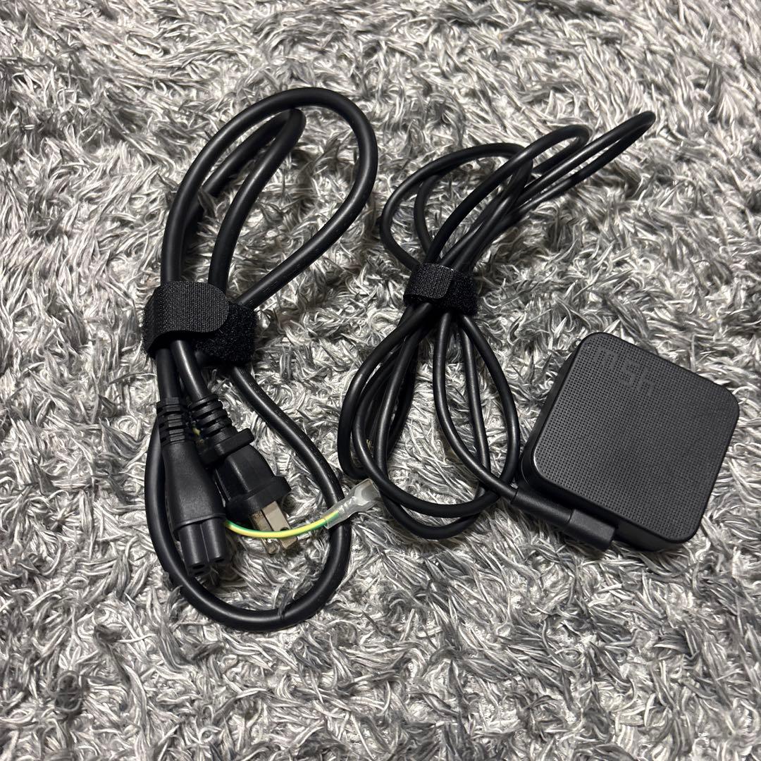 Chromebook本体 asus CZ1000DV 充電器