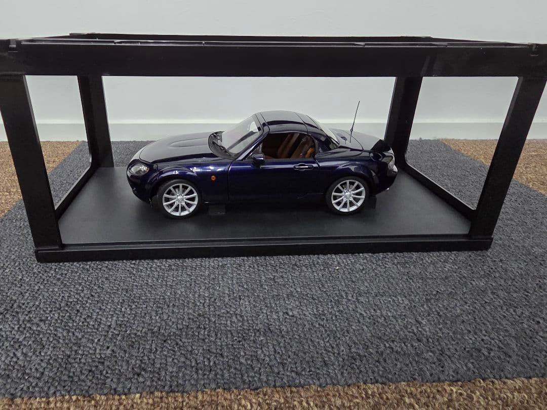 AUTOart 1/18 ロードスター ダークブルー