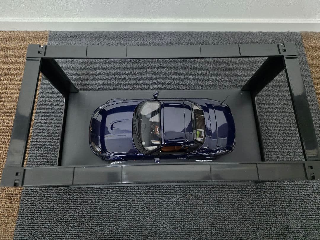 AUTOart 1/18 ロードスター ダークブルー