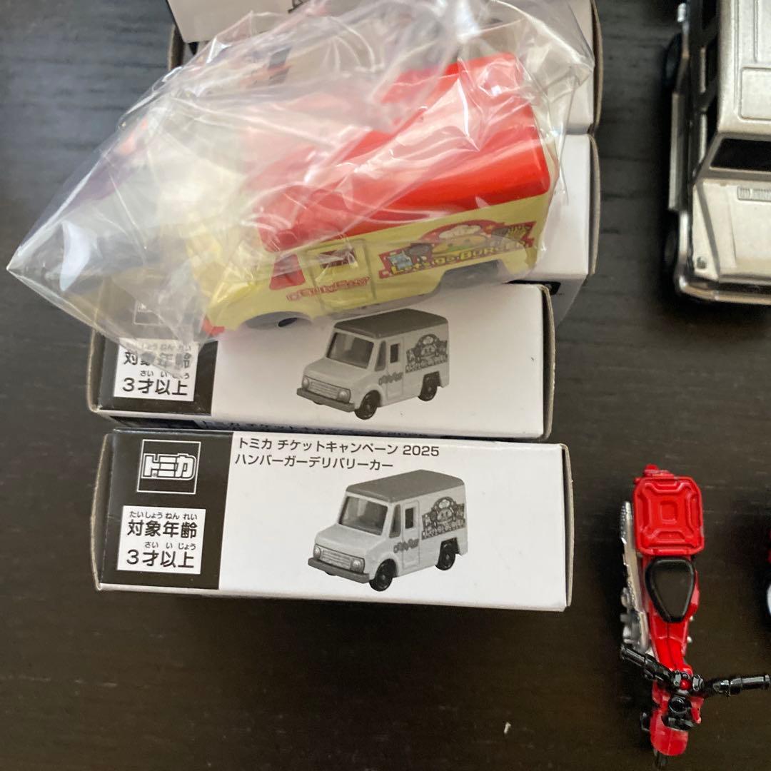 トミカまとめ販売　83台