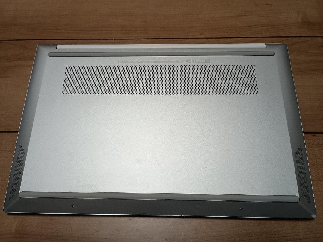 Windows11，１TB（空き879GB）SSD，MS Office 2019