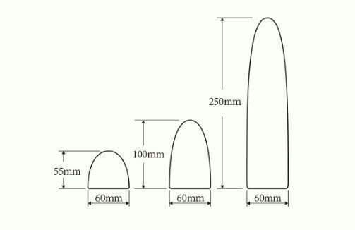 原木の手作りの花器、干し花セット三つ。