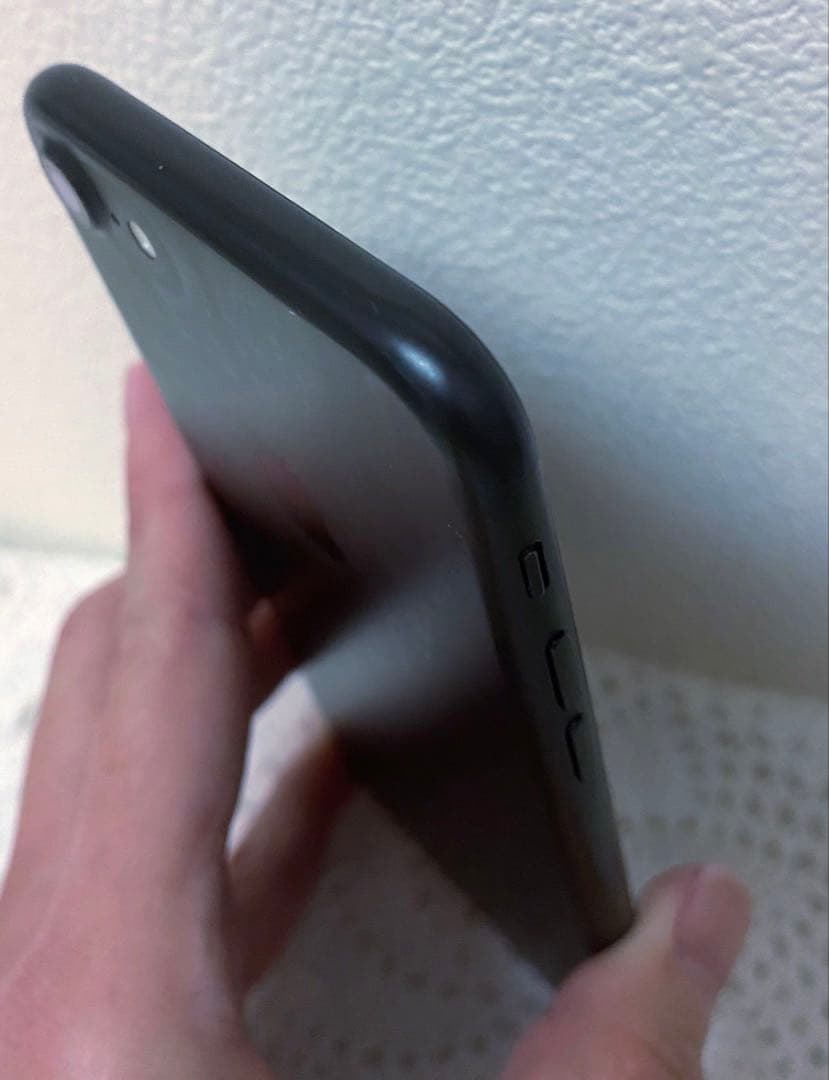 iPhone 7 ブラック 32 GB SIMフリー