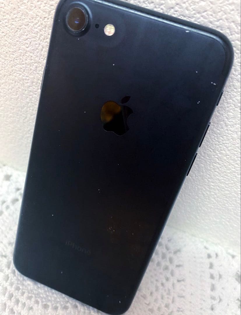 iPhone 7 ブラック 32 GB SIMフリー