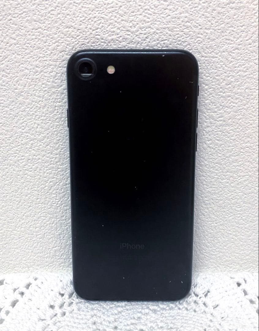 iPhone 7 ブラック 32 GB SIMフリー