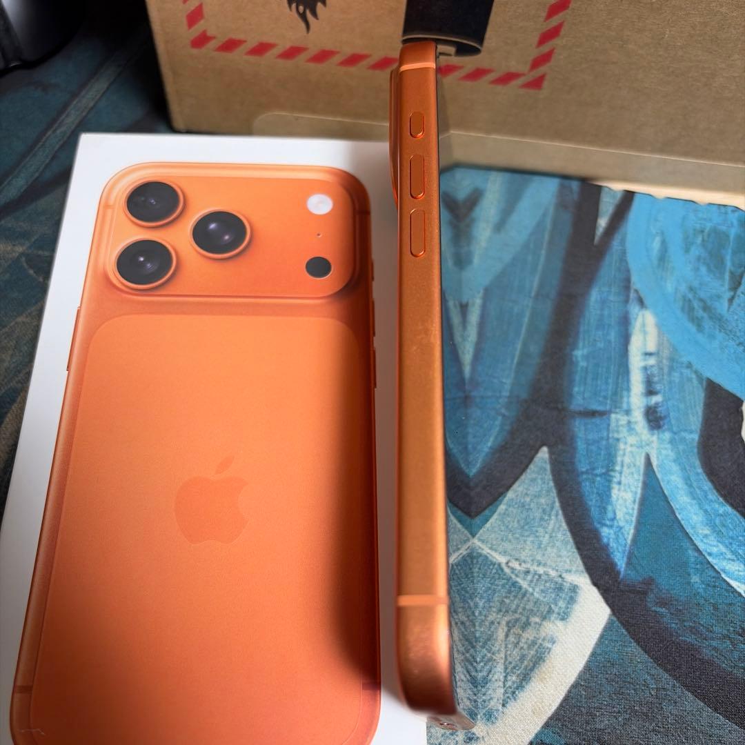 【2/26まで限定】iPhone 17pro 256GB コズミックオレンジ