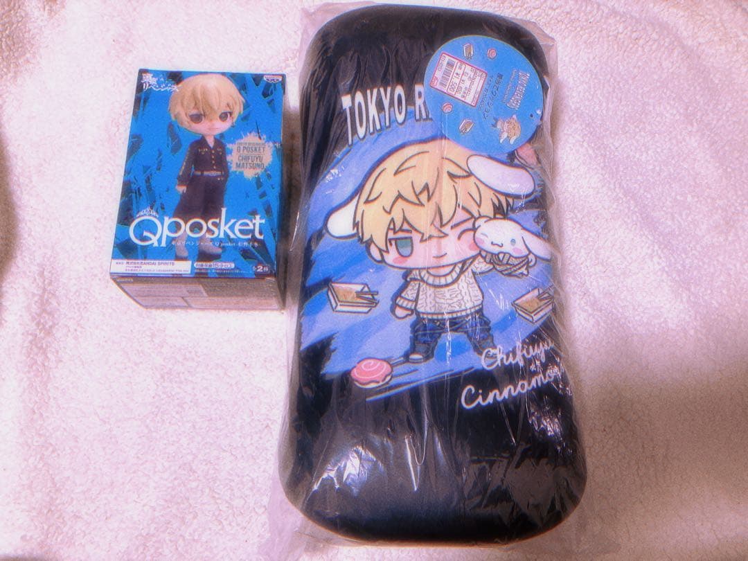 (2枚目あり)東京リベンジャーズ 松野千冬 GIGO グリッター缶バッジ ➕2点