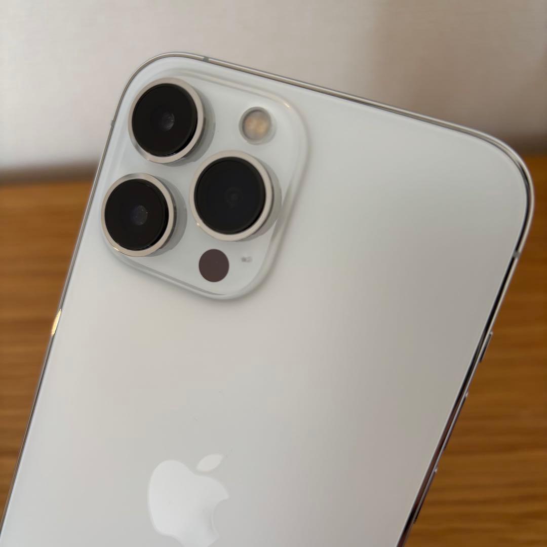 Apple iPhone 13 Pro Max シルバー 本体 SIMフリー