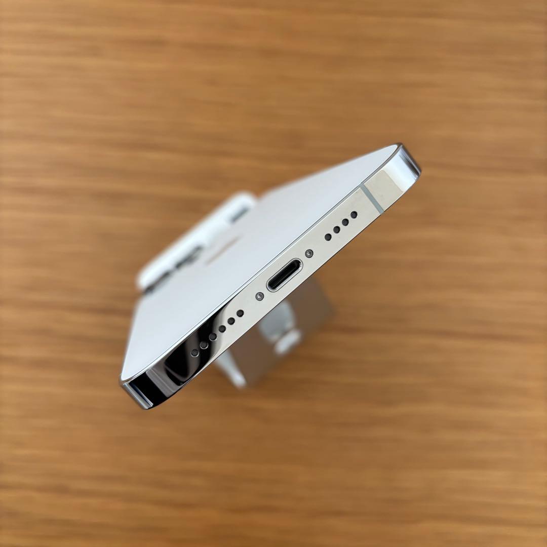 Apple iPhone 13 Pro Max シルバー 本体 SIMフリー