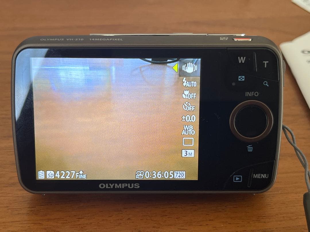 OLYMPUS VH-210 ホワイト デジタルカメラ