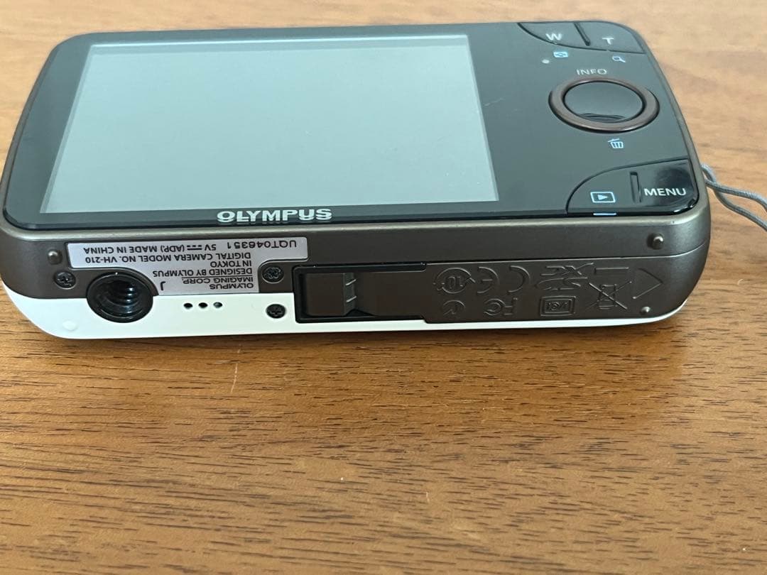 OLYMPUS VH-210 ホワイト デジタルカメラ
