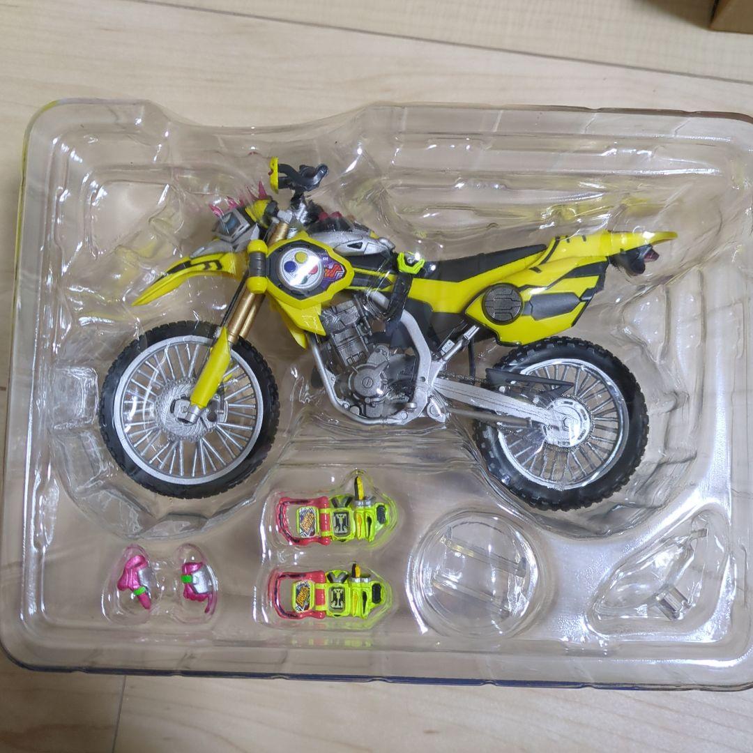 S.H.Figuarts 仮面ライダーレーザー バイクゲーマーレベル2