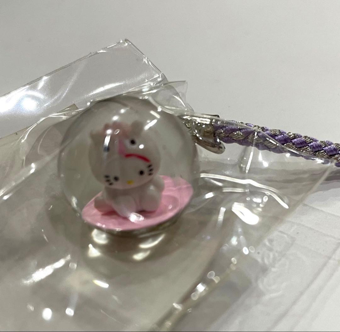 亀*様 ハローキティ 根付 ストラップ　【希少】 十二支　　午　水入り丸玉根付け