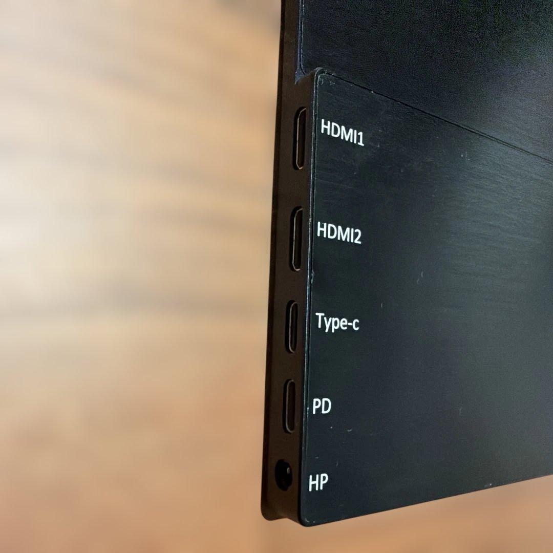 ポータブルモニター(Cocopar)4K 15.6インチ　zg-156-4k72