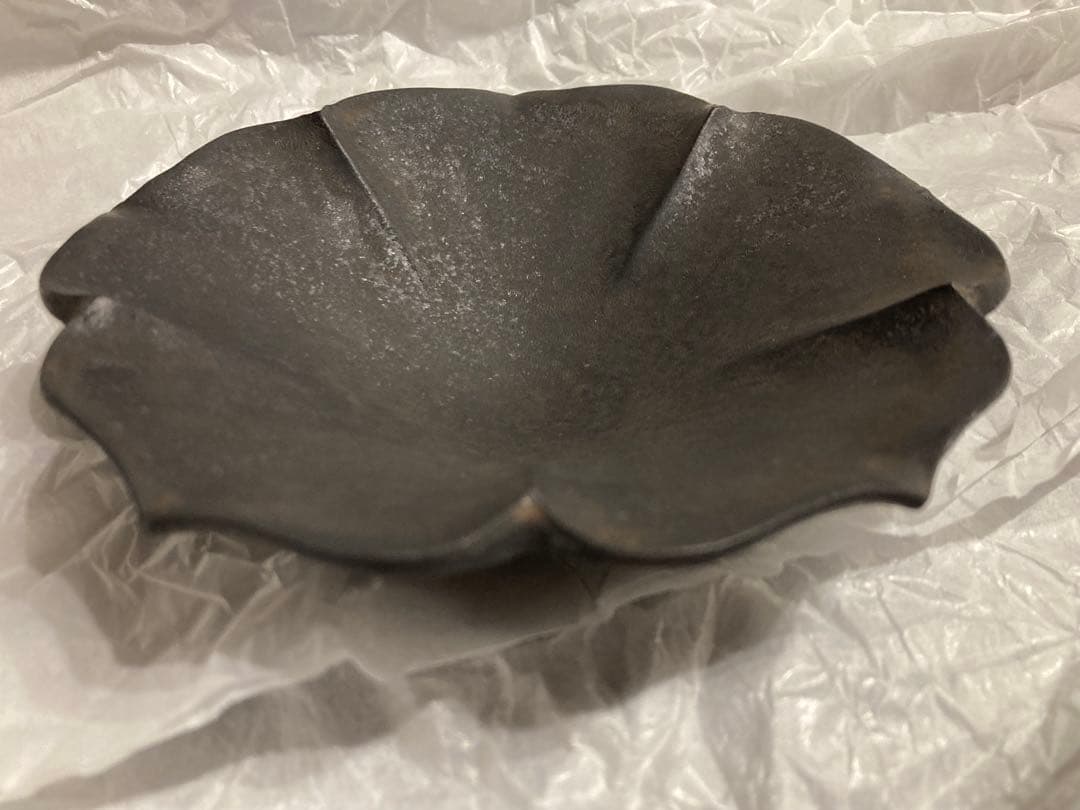 伊藤剛俊さん　花型皿