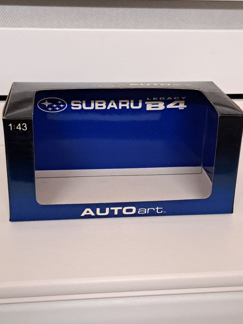 オートアート　スバル　レガシィ　B4 　1/43