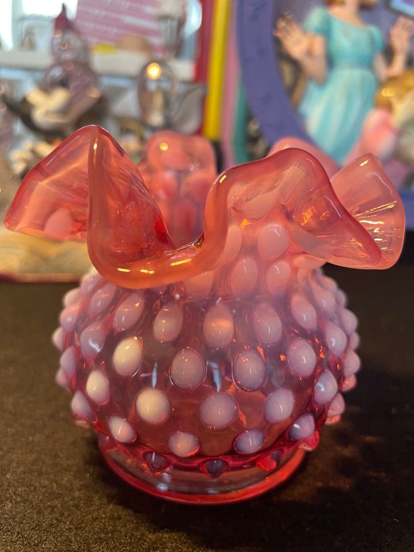 フェントン　クランベリー　オパールセント　ホブネイル　ミニフラワーベース