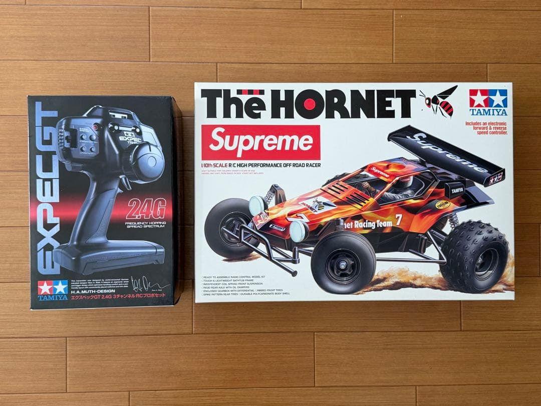 Supreme × Tamiya Hornet RC Car ラジコン