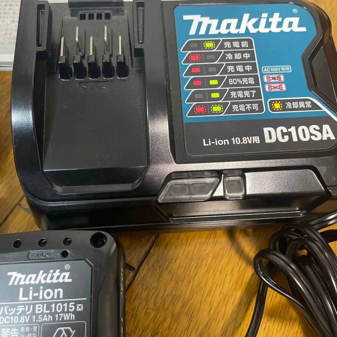 Makita 充電式芝刈り機 MUM600D