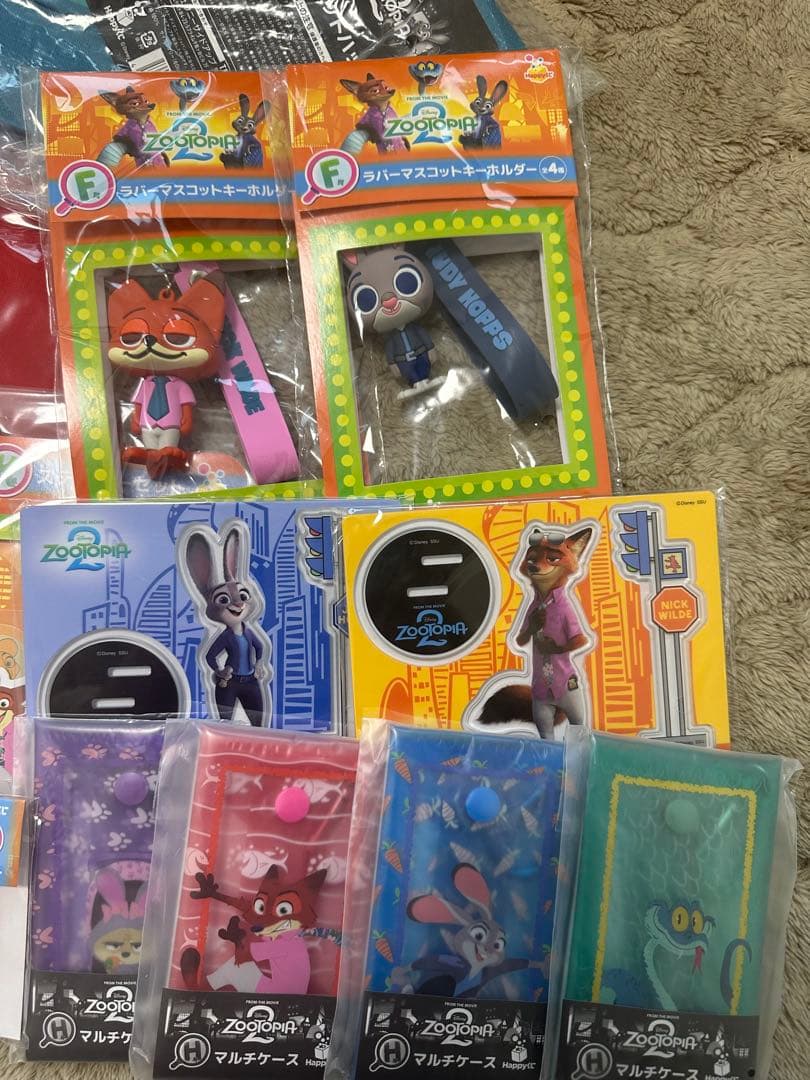 ボ*ド様 ズートピア2 ハッピーくじバケットハット ラバーマスコット アクリルス