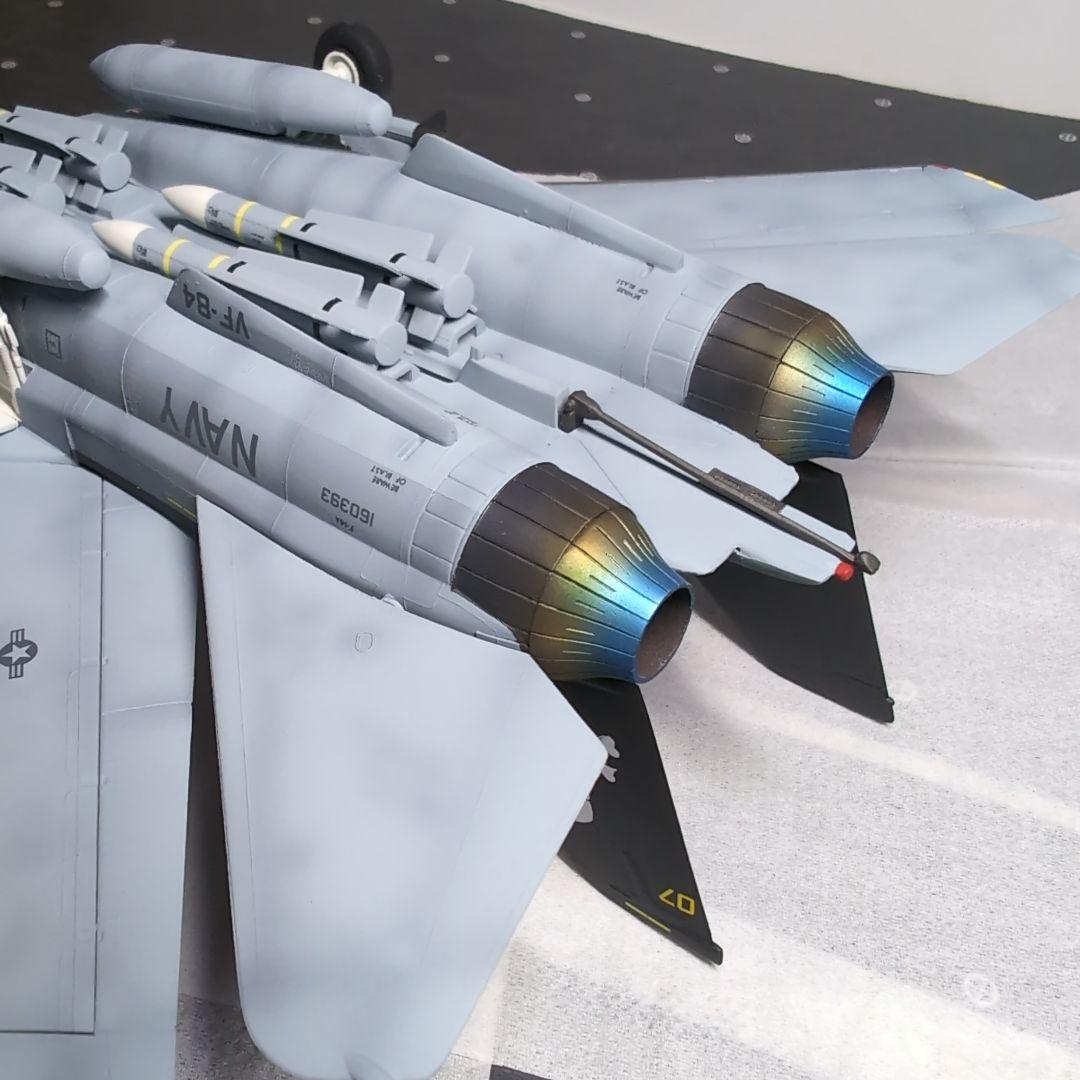 ハセガワ F-14Ａ トムキャット 1/72完成品　型番E-2