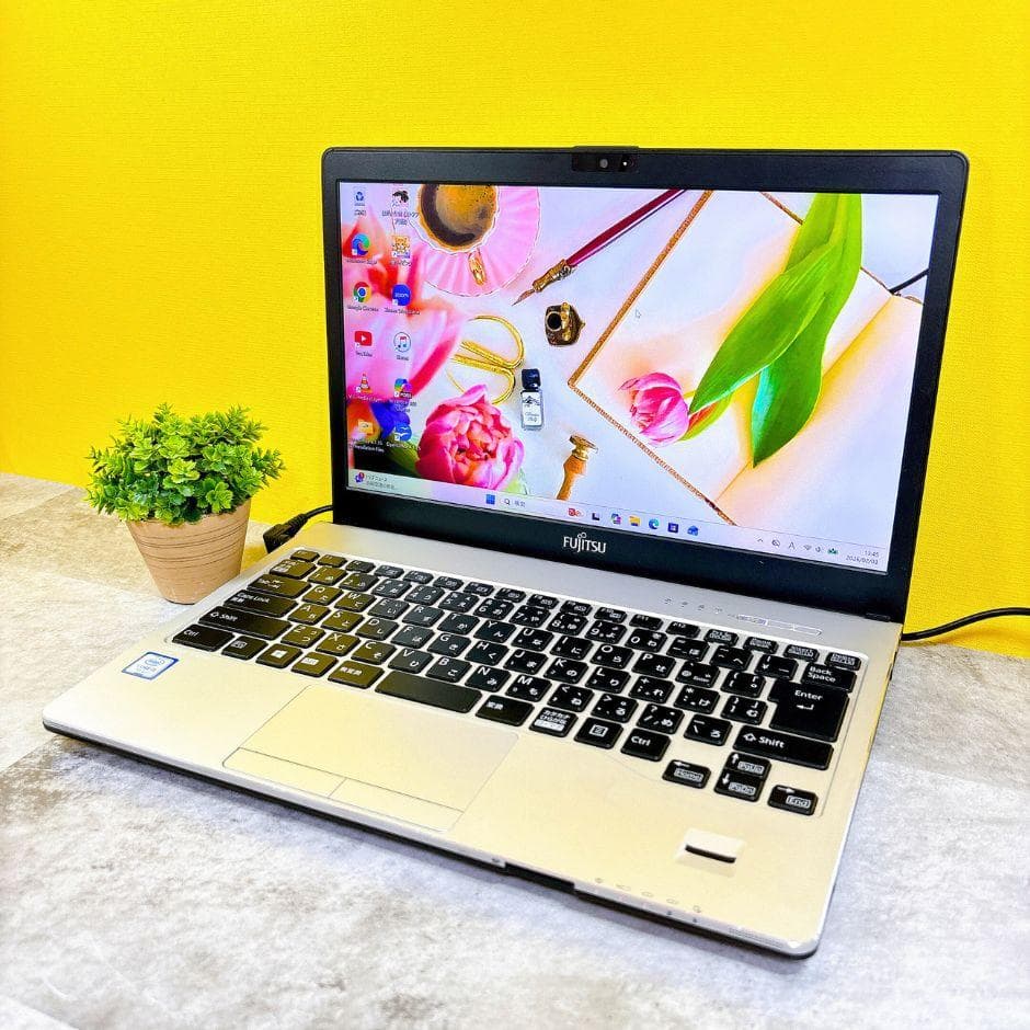 小型軽量❣ｉ5＆SSD搭載で快適✨カメラ付き フルHD 薄型 Windows11