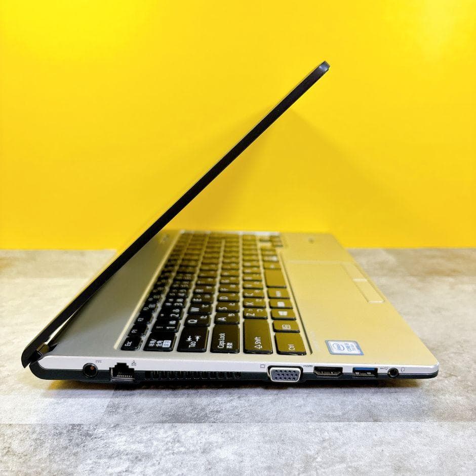 小型軽量❣ｉ5＆SSD搭載で快適✨カメラ付き フルHD 薄型 Windows11