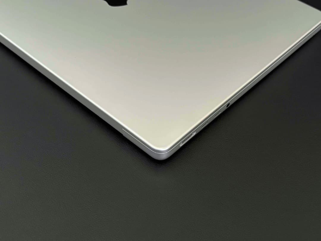 【美品】MacBook Pro 14インチ, 2021 M1 Pro 高性能