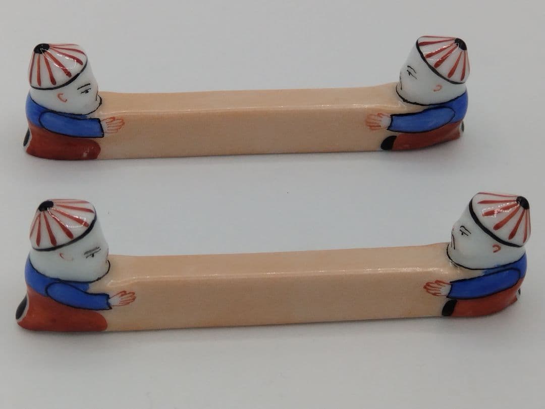 HEREND　マンダリン　 ナイフレスト&箸置き　2本陶器製 唐子人形装飾