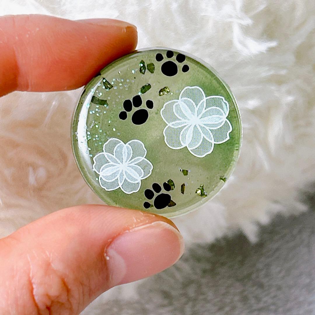 お花　グリーン　ヘアゴム　ブローチ　レジン　猫　透け感あり