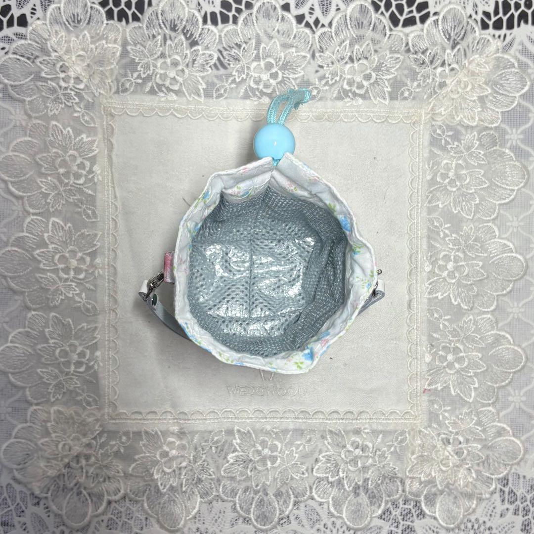 ペットボトルカバー　ミニ　輸入生地うさぎ柄　ブルー　ハンドメイド