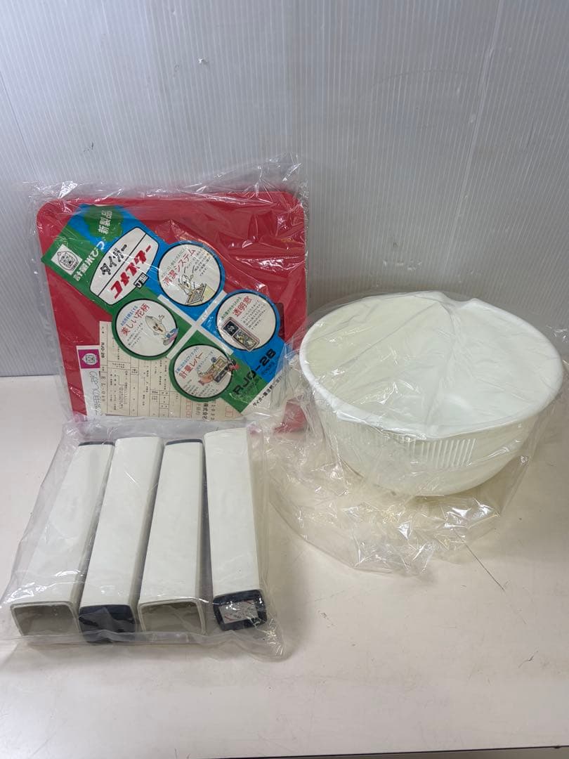 新品　昭和レトロ　タイガー コメスター J型 RJO-28 計量米びつ