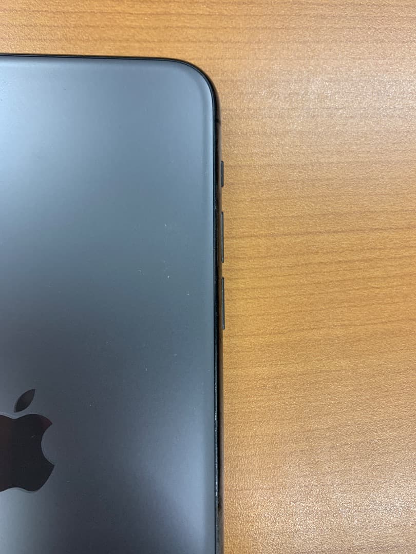 動作確認済 iPhone 11 Pro Max 64GB ID K4621