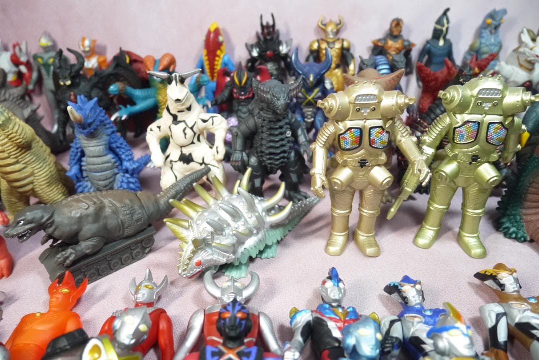 ウルトラヒーローシリーズ500　ウルトラ怪獣シリーズ500　ソフビ　121体