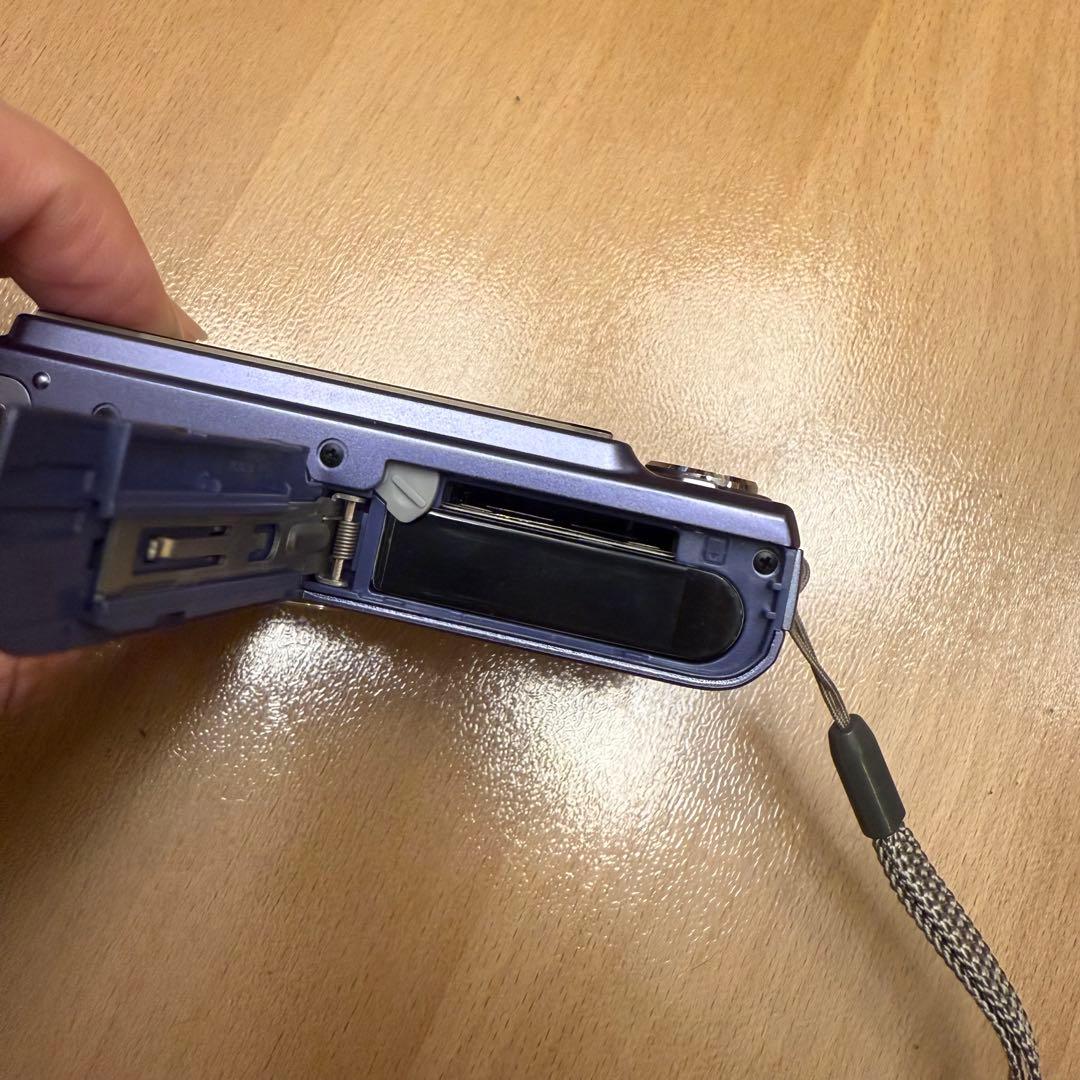 【付属品完備】CASIO/カシオ EXILM EX-Z1050 デジタルカメラ