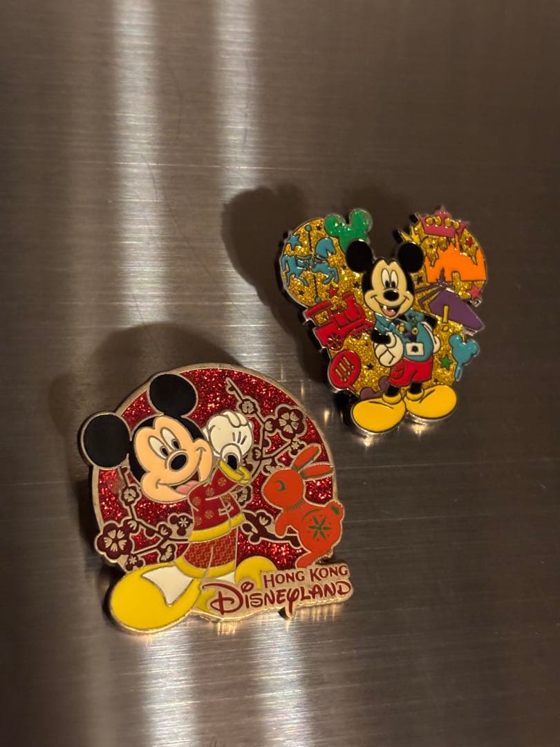 日本未発売 Disney バッジ 香港 海外限定 ミッキー ディズニー 37個