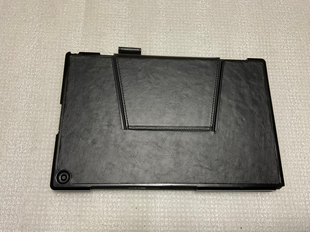 NTT docomo／XPERIA・SO-05F。SONY【中古品付属品無し】。