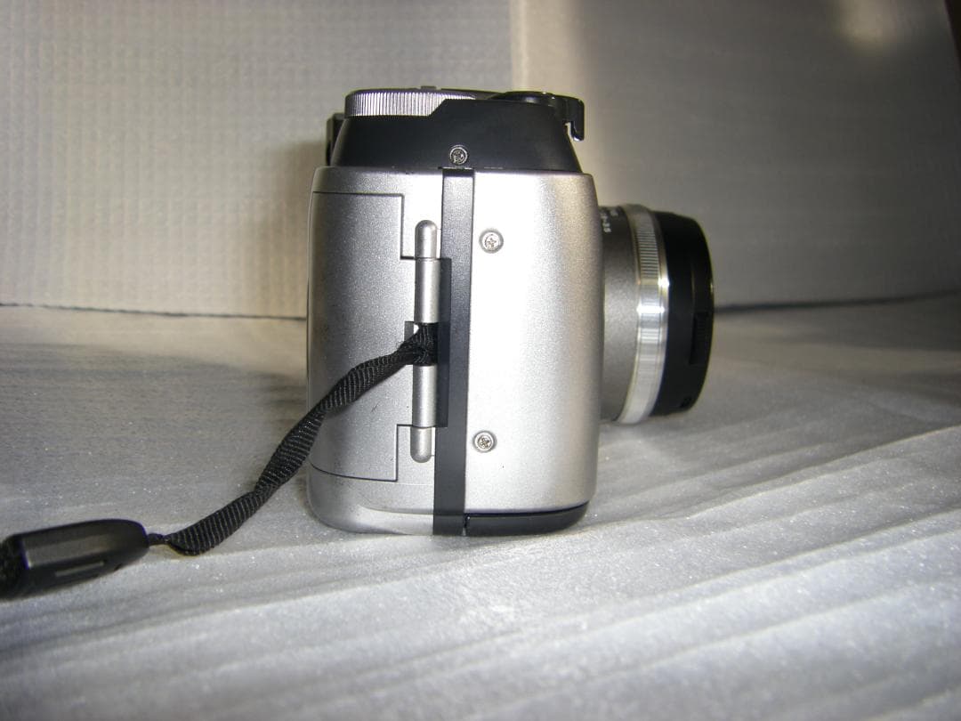 オリンパス中古デジタルカメラC-700 OLYMPUS 通電確認，メディア確認済