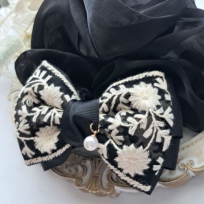 ✽ MIKU ✽様お取引中⭐3298⭐❣️大人可愛い華やかアクセ❣️オリジナル✴