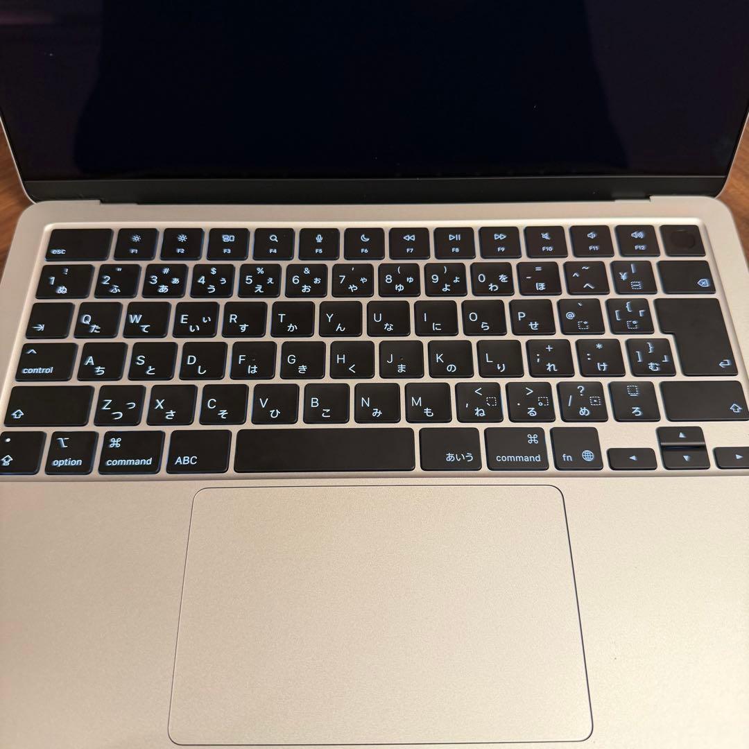 MacBook Air M4 13インチ　シルバー