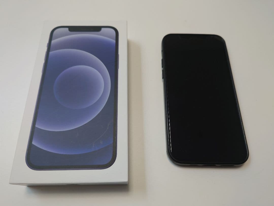 Apple iPhone 12 ブラック 本体　64G SIMフリー