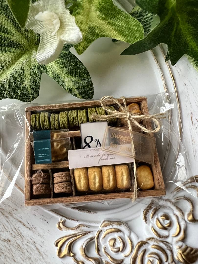 ミニチュアスイーツ ✽ 木箱の焼き菓子アソートセット