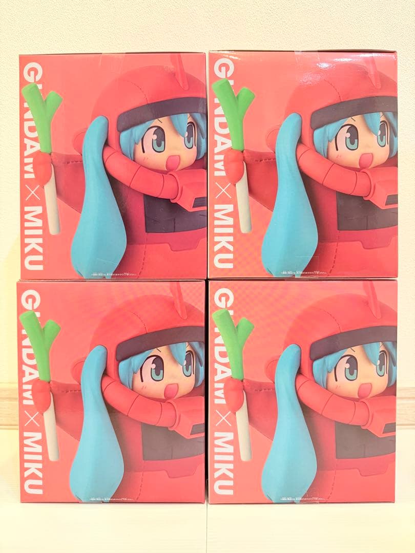 ガンダム45周年×初音ミク シャアザクぐるみ 初音ミクVer. 4体セット