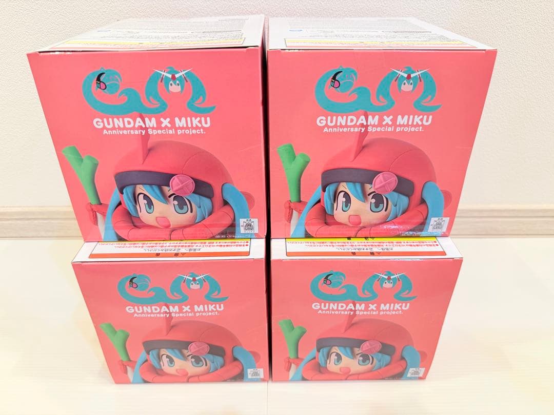 ガンダム45周年×初音ミク シャアザクぐるみ 初音ミクVer. 4体セット