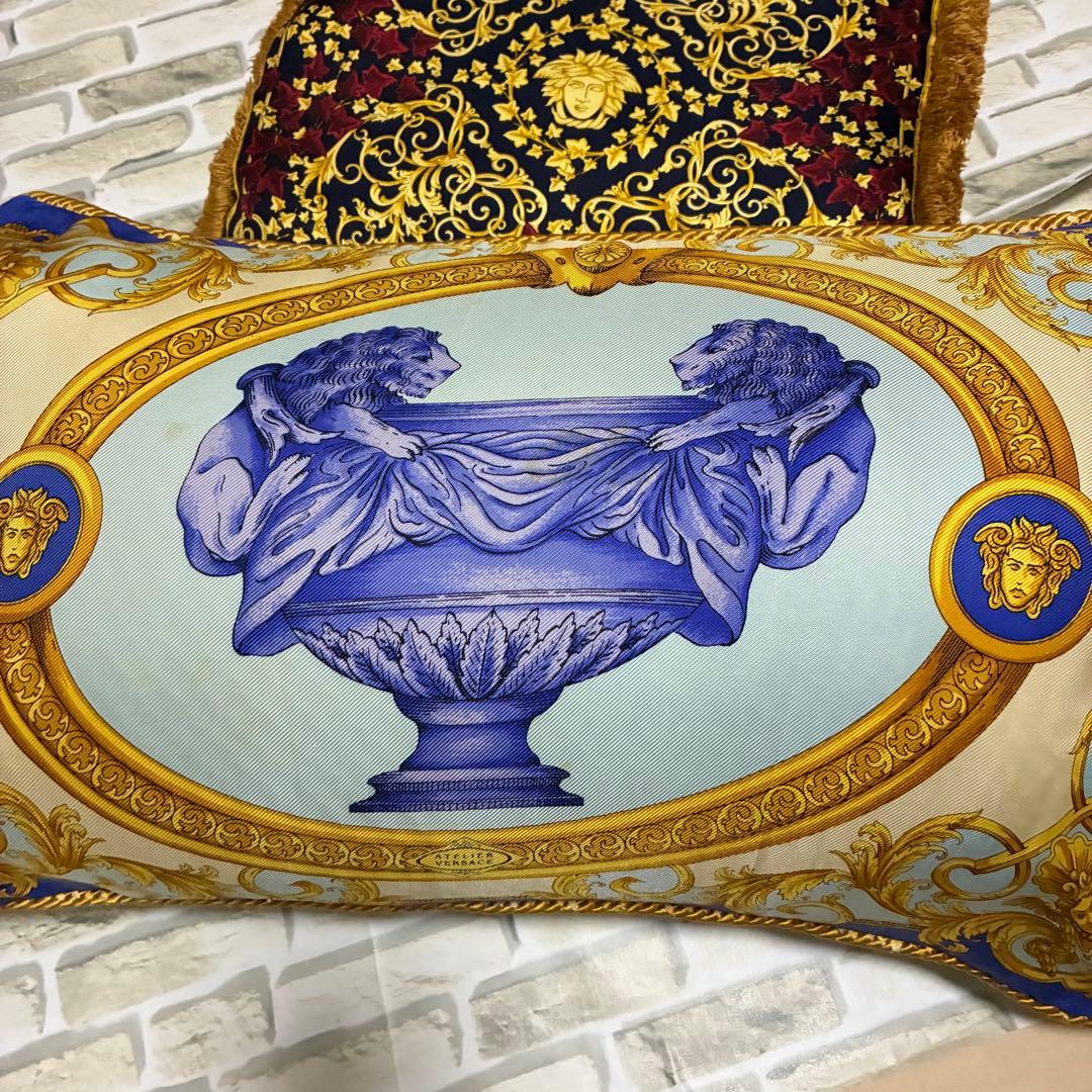 ヴェルサーチ シルク クッションセット