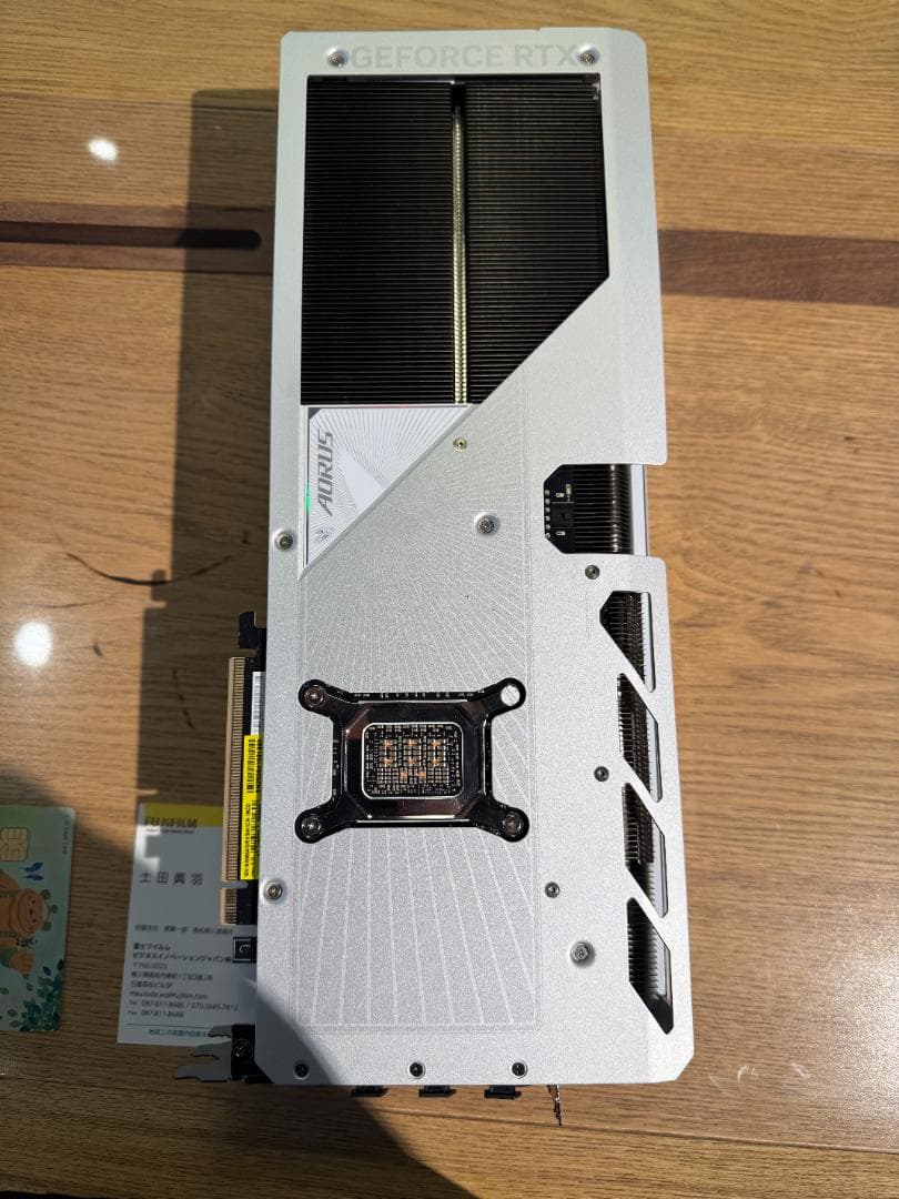 GIGABYTE 5080 AORUS MASTER ICE 16G (傷あり)