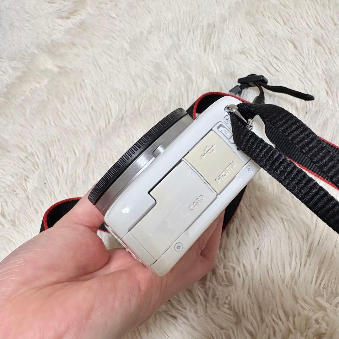 Canon EOS M10 ダブルズームキット ホワイト