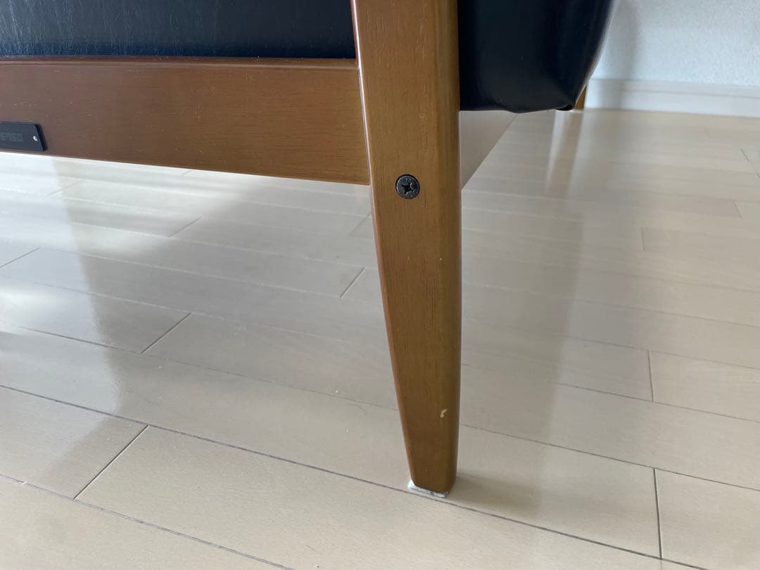 カリモク60 Kチェア　2シーター　スタンダードブラック