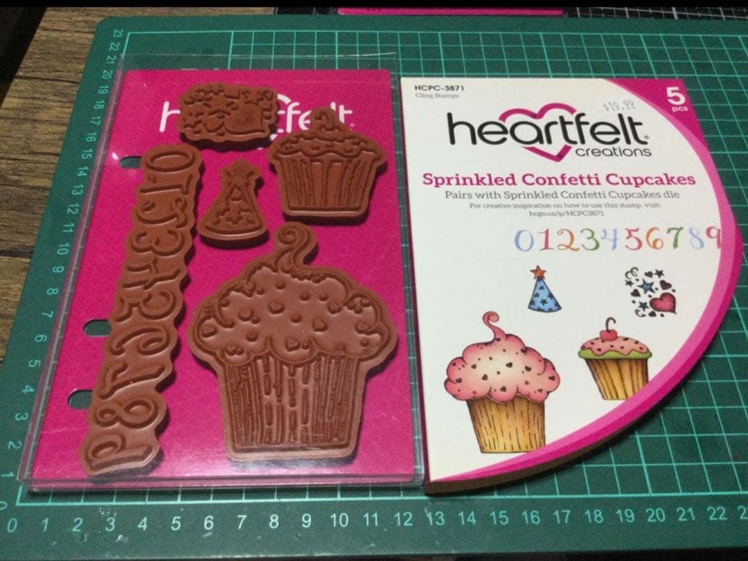 Heartfelt Creations スタンプセット 3点