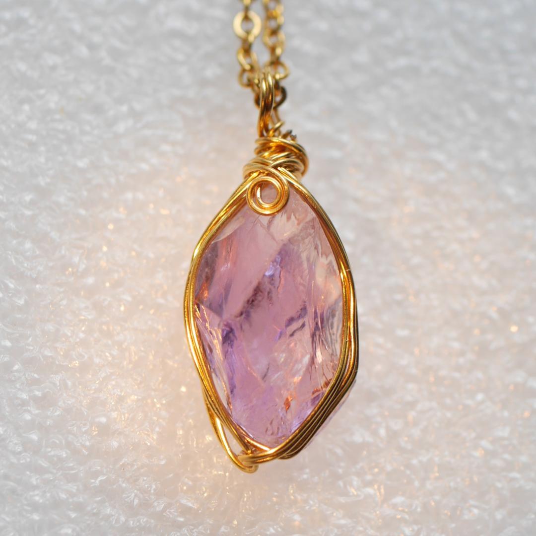 レア☆ワイヤー巻き☆宝石質カラーチェンジアメジスト（チェーン付）